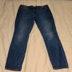 Universal Thread Mid Rise Skinny Jean size 12/31R